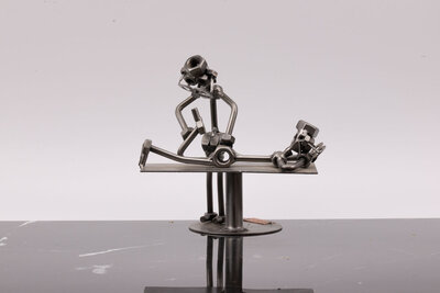 Hinz & Kunst kinésithérapeute en acier  Hinz & Kunst kinésithérapeute en acier