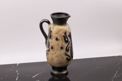 Vase vintage en grès Jules Guérin Vase vintage en grès de couleur beige et brune de chez Jules Guérin