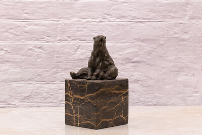 Sculpture en bronze ours polaire signé Milo Sculpture en bronze ours polaire signé Milo