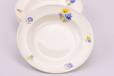 Set de 6 assiettes vintage en porcelaine de chez Petrus Regout